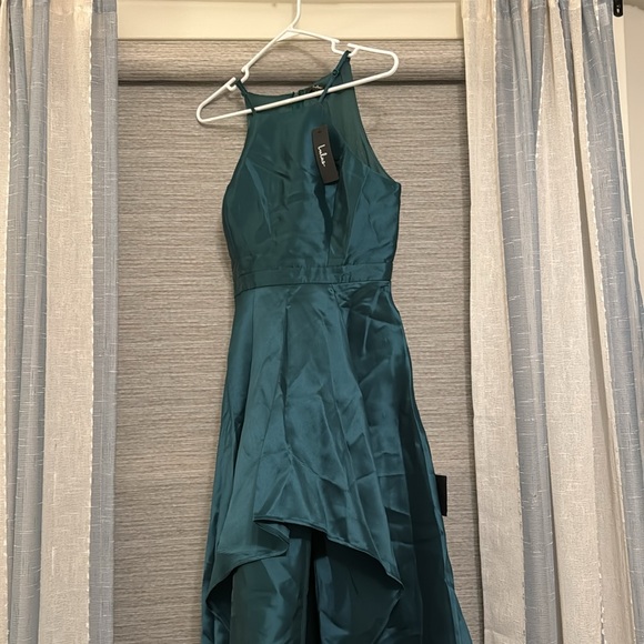 Lulu’s emerald green high-low dress - Picture 4 of 6